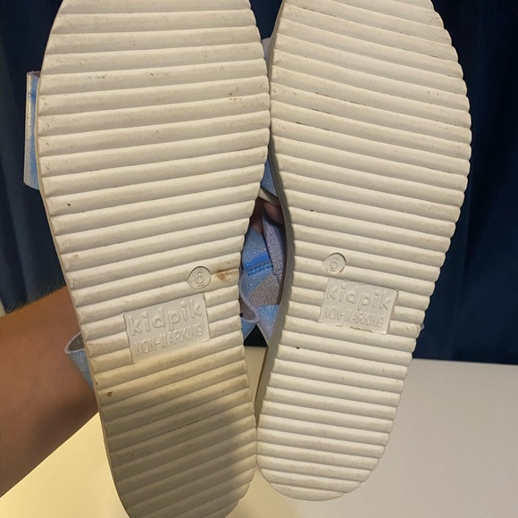 Girls blue sandals - Size 6 - Picture 3 of 3